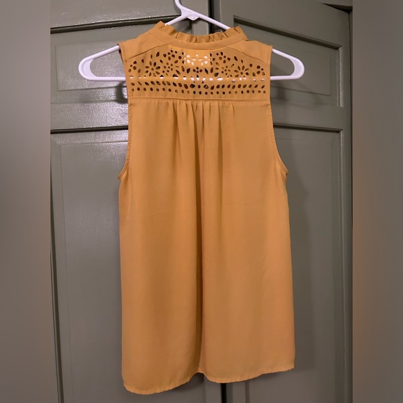 Maeve sleeveless dress shirt - Picture 2 of 6